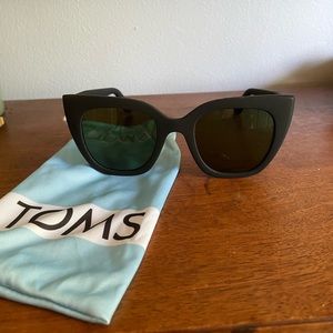 TOMS Sydney Brand New Sunglasses